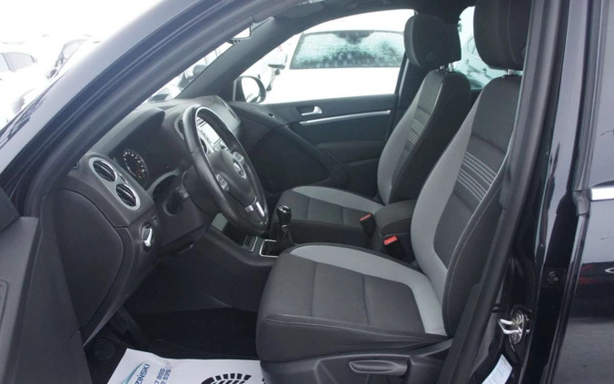 Volkswagen Tiguan cena 58900 przebieg: 132000, rok produkcji 2013 z Koszalin małe 407